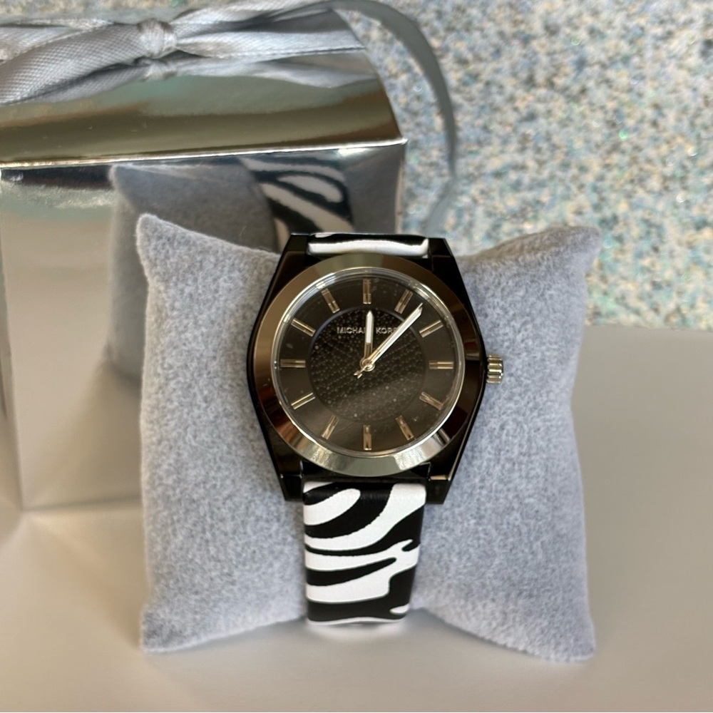 Michael Kors Channing Three Hand Zebra Print Leather Buckle Strap Closure Watch - Picture 3 of 16